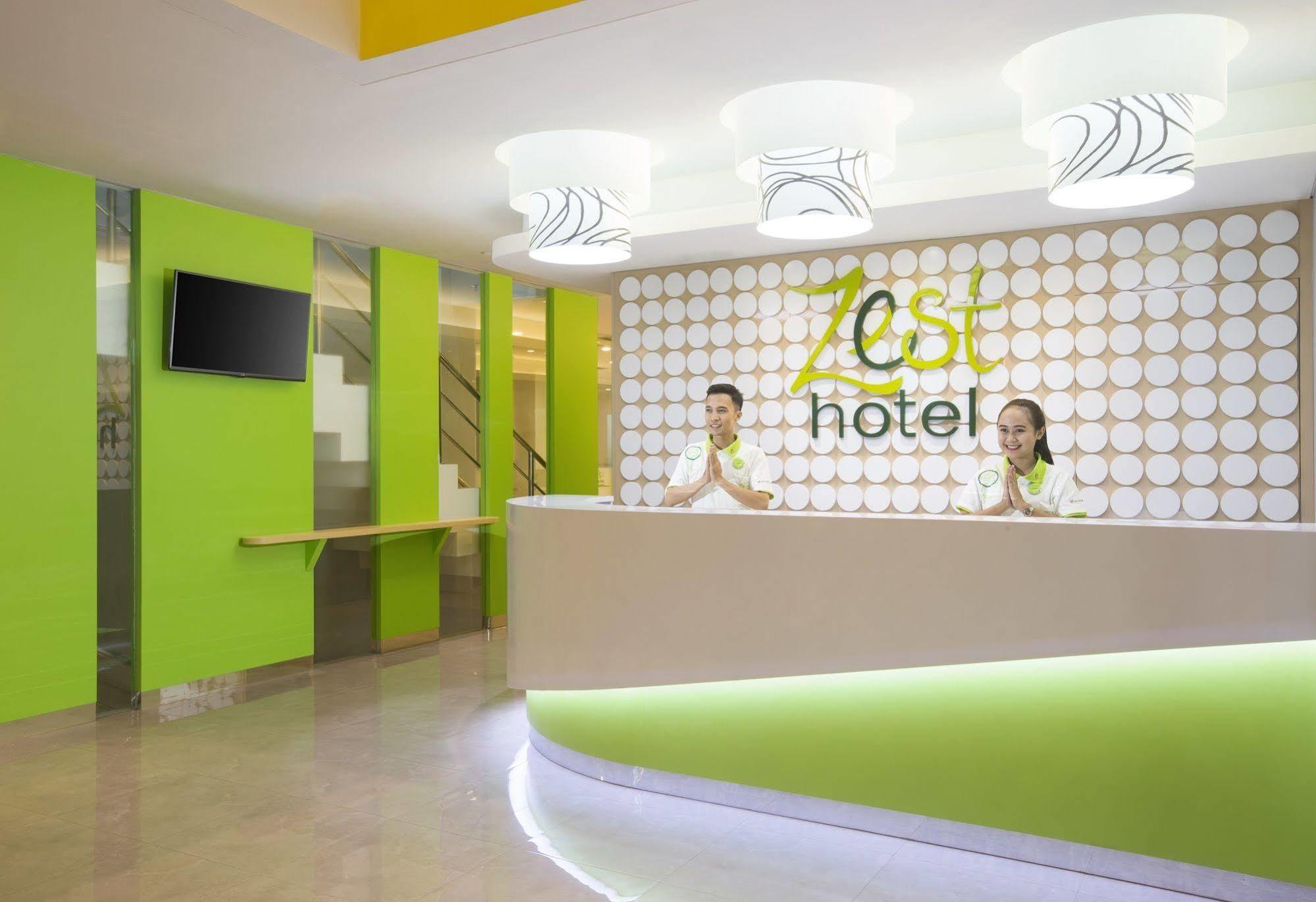 Zest Bogor By Swiss-Belhotel International Exterior photo