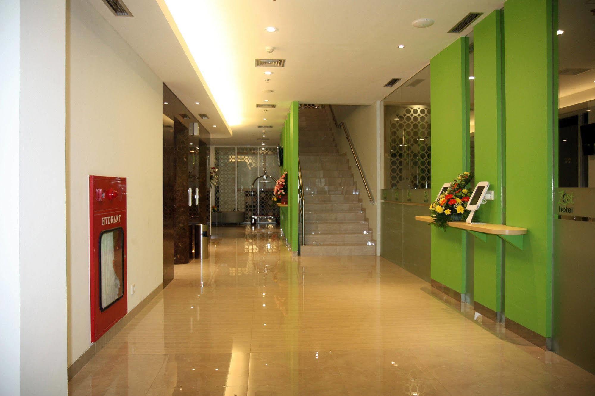 Zest Bogor By Swiss-Belhotel International Exterior photo